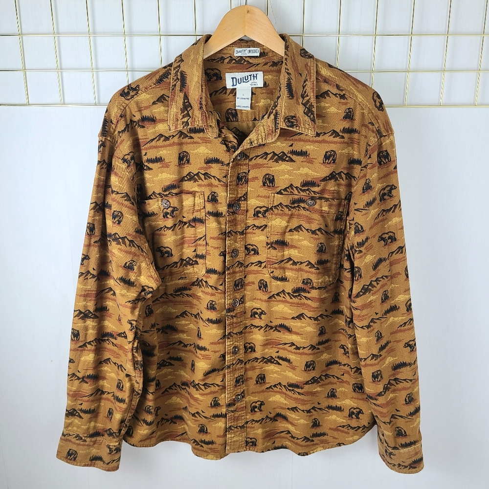Duluth Trading Co. Relaxed Fit Untucked Bear Mountains Woods Hunting Shirt